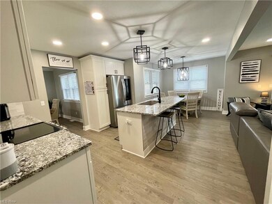 Kitchen with center island