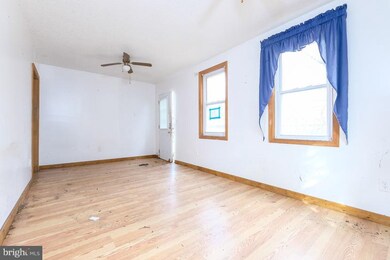 11615 Laurel Bowie Rd, Laurel, MD 20708 - photo 4