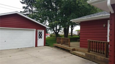 610 E 15th St S, Newton, IA 50208 - photo 4