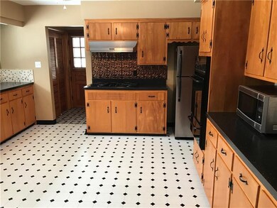 2575 Shelly Dr, Indiana, PA 15701 - photo 3