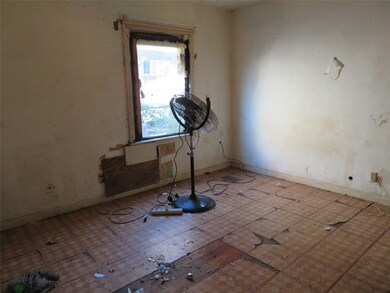 5114 Dewberry St, Houston, TX 77021 - photo 5