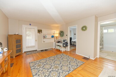 30 Oliver St, Albany, NY 12205 - photo 6