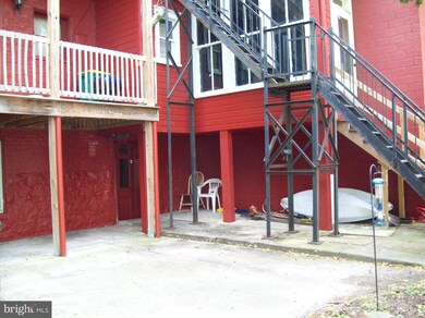 139 S 2nd St, Chambersburg, PA 17201 - photo 3