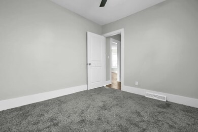 8-web-or-mls-716-s-napoleon-ave