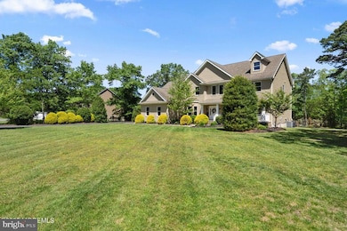 4 Hummingbird Ct, Howell, NJ 07731 - photo 2