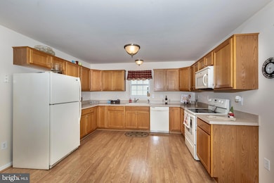 84 Cedarfield Dr unit 84, Gettysburg, PA 17325 - photo 7