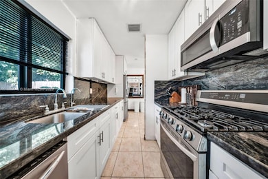 6515 SW 26th St, Miramar, FL 33023 - photo 7