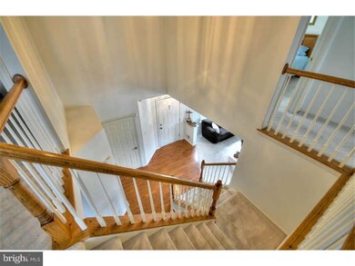 6 Hemingway Ln, Columbus, NJ 08022 - photo 2