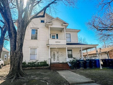 526 W Munson St, Denison, TX 75020 - photo 2