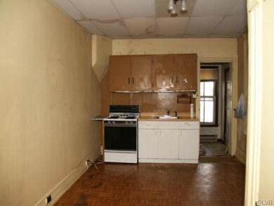 637 W Gordon St, Allentown, PA 18102 - photo 5