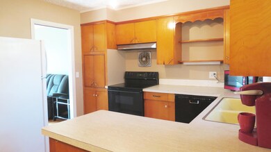 2 Moody St, Sanford, ME 04073 - photo 3