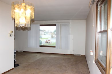 5554 Linder Ct, Crestwood, IL 60445 - photo 4