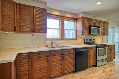 8 Crestview Dr, Westborough, MA 01581 - photo 6