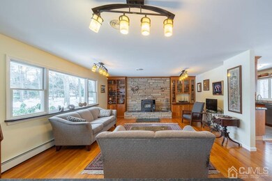 126 Old Beekman Rd, Monmouth Junction, NJ 08852 - photo 2