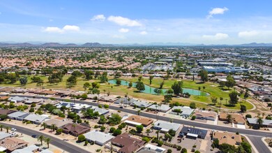 17227 N Lindgren Ave, Sun City, AZ 85373 - photo 5