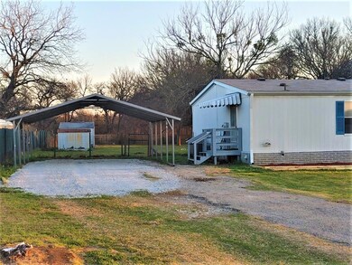 122 Finneyoaks Ln, Weatherford, TX 76085 - photo 2