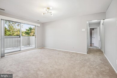 19423 Brassie Place unit 201, Montgomery Village, MD 20886 - photo 4