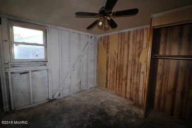 1410 Merrifield Ave, Niles, MI 49120 - photo 5