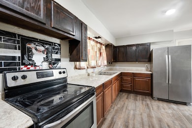 4342 Shawnee Cir, Chattanooga, TN 37411 - photo 4