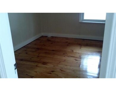 21 Whitcomb St unit 1 Right, Webster, MA 01570 - photo 5