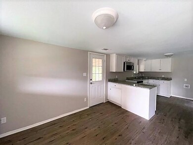 1130 S Perry Ave, Denison, TX 75020 - photo 2