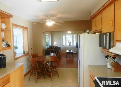 3614 Hickory Grove Rd, Davenport, IA 52806 - photo 4