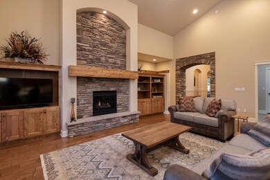 batch_5. Great room fireplace to hallway