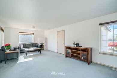 711 N Lyle Ave, East Wenatchee, WA 98802 - photo 4