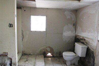 4635 El Lago St, Brazoria, TX 77422 - photo 7