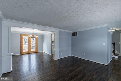 22224 Stablehouse Dr, Sterling, VA 20164 - photo 4