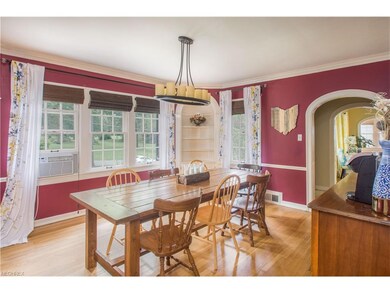 Corner cupboards, hardwood floors and check out th