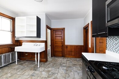 3 Monmouth St unit 2, Somerville, MA 02143 - photo 4