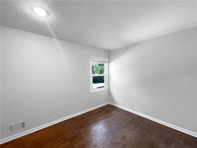 15405 E 40th St S, Independence, MO 64055 - photo 5