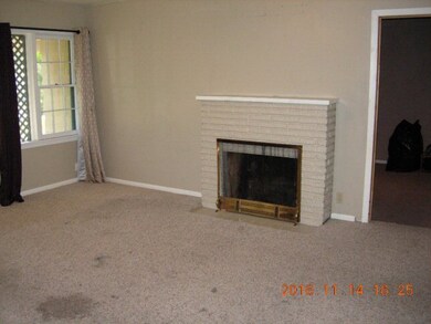 2521 1st St, Bay City, TX 77414 - photo 7