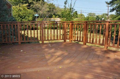 6802 Smithway Dr, Alexandria, VA 22307 - photo 2