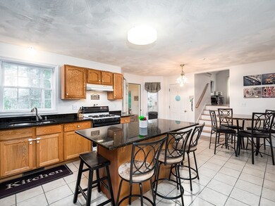 40 Fieldstone Cir, Tewksbury, MA 01876 - photo 5