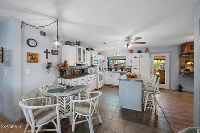 5657 S 46th St, Phoenix, AZ 85040 - photo 6