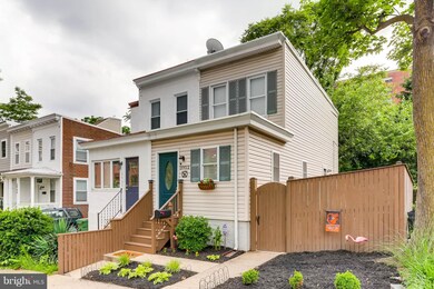 3952 Elm Ave, Baltimore, MD 21211 - photo 2