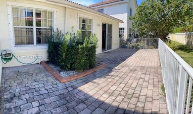 Fenced private back patio