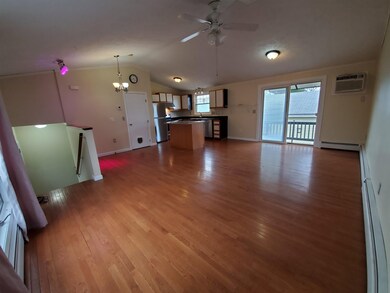 164 Maple St unit C, Manchester, NH 03103 - photo 5
