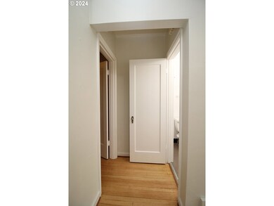 1805 NE 8th Ave, Portland, OR 97212 - photo 4