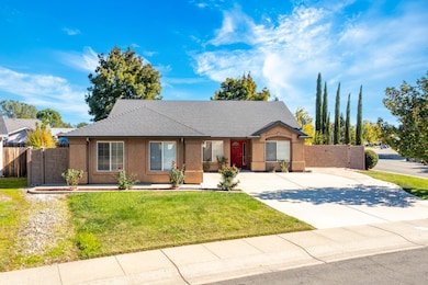 2925 Aspen Glow Ln, Redding, CA 96001 - photo 2