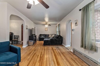 8 Puritan Dr, Schenectady, NY 12306 - photo 7