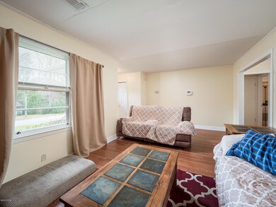 611 Hale Ave-9