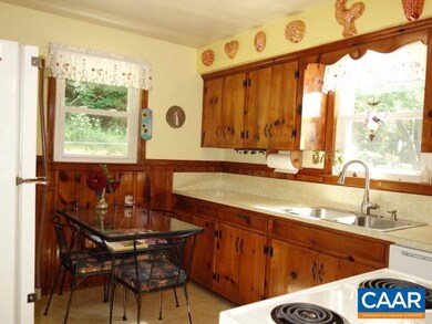 10810 James River Rd, Shipman, VA 22971 - photo 4