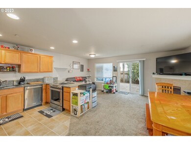 736 NW 3rd Ave, Canby, OR 97013 - photo 6