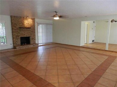 10731 Aldama Ct, El Paso, TX 79935 - photo 4