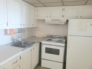 166 Easthampton G, West Palm Beach, FL 33417 - photo 5