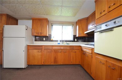 30 Kimmett Ave, Whitehall, PA 18052 - photo 5