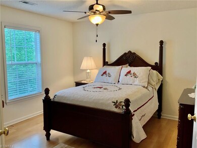 Guest bedroom